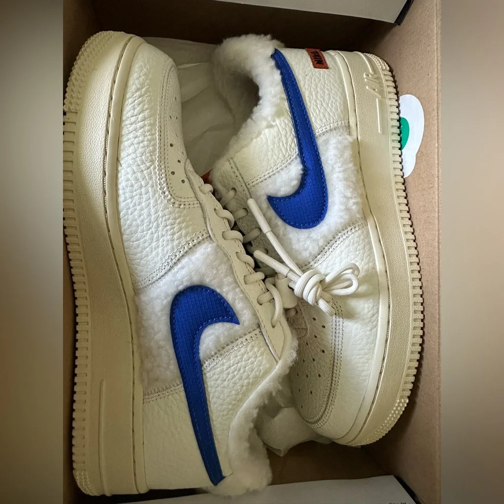 NIB - Nike Air Force 1 Low '07 Sherpa Fleece (Women's) - Picture 4 of 8